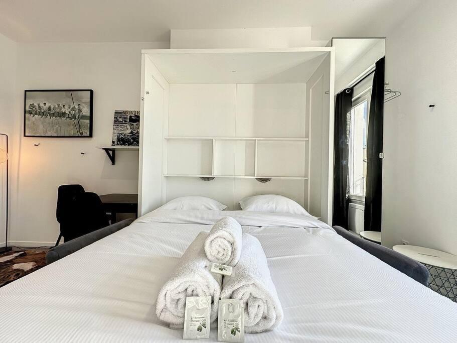 Cosy Perrin 1 *